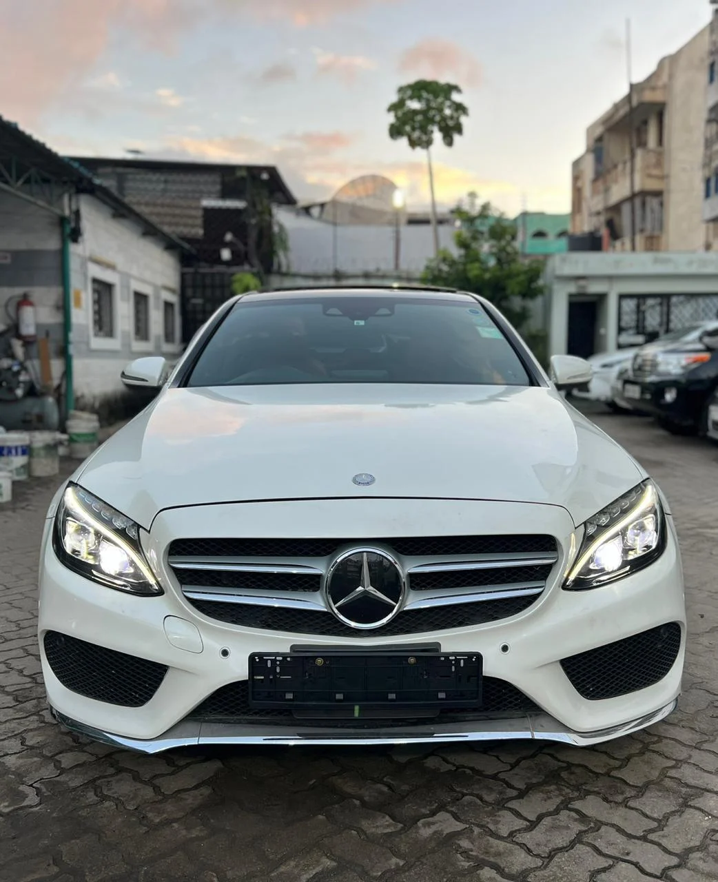 Mercedes Benz c200 with SUNROOF panoramic New Shape New Arrival QUICK SALE 😲. Cars from 150K, 30% Deposit lipa pole pole. Hire purchase installments HP. UpTo 70% financing/finance NO CRB STATUS CHECK Trade in OK