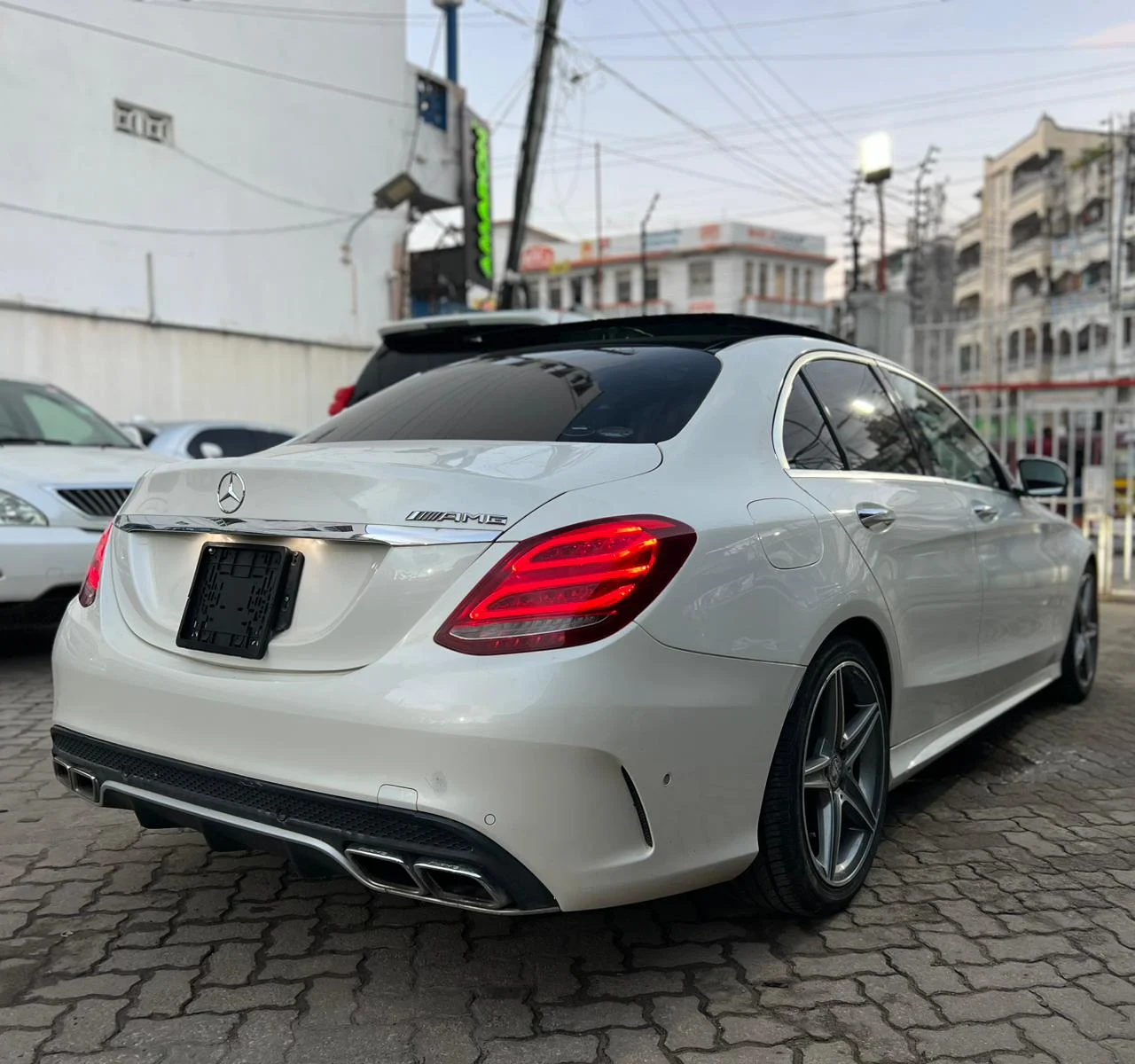 Mercedes Benz c200 with SUNROOF panoramic New Shape New Arrival QUICK SALE 😲. Cars from 150K, 30% Deposit lipa pole pole. Hire purchase installments HP. UpTo 70% financing/finance NO CRB STATUS CHECK Trade in OK