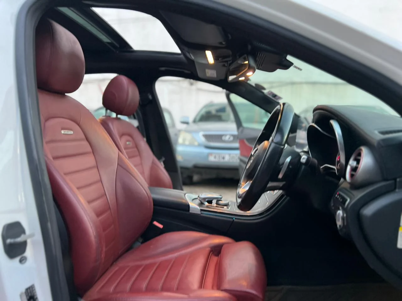 Mercedes Benz c200 with SUNROOF panoramic New Shape New Arrival QUICK SALE 😲. Cars from 150K, 30% Deposit lipa pole pole. Hire purchase installments HP. UpTo 70% financing/finance NO CRB STATUS CHECK Trade in OK