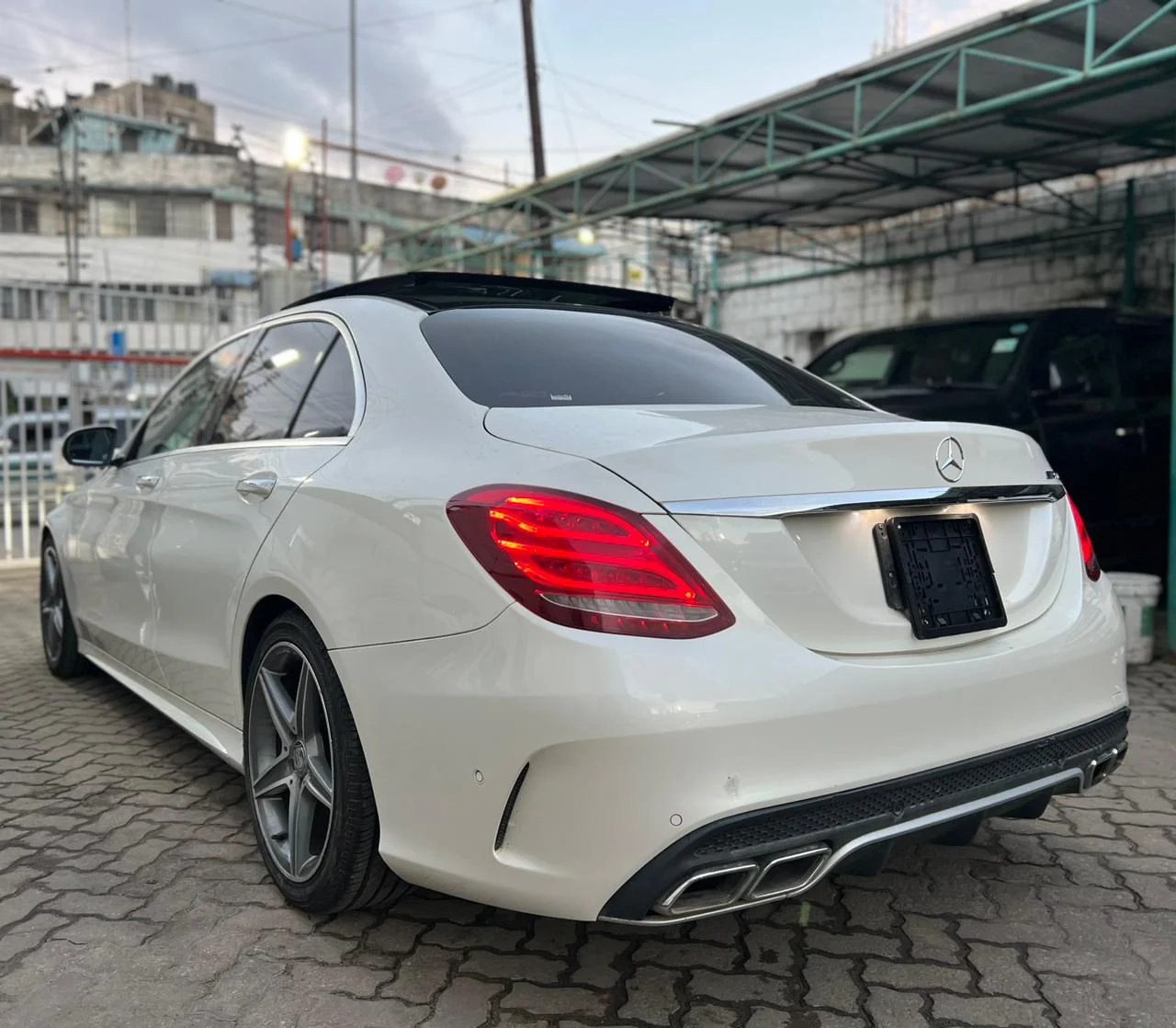 Mercedes Benz c200 with SUNROOF panoramic New Shape New Arrival QUICK SALE 😲. Cars from 150K, 30% Deposit lipa pole pole. Hire purchase installments HP. UpTo 70% financing/finance NO CRB STATUS CHECK Trade in OK