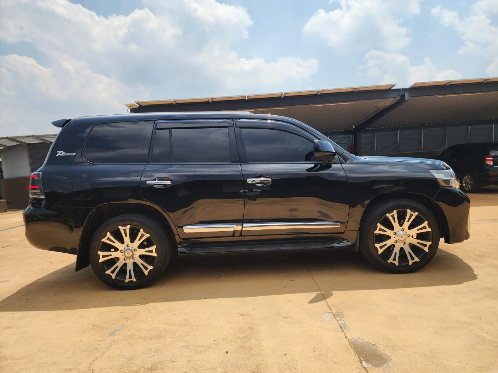 Toyota Land Cruiser V8 Facelift 😲 💪 Fully Loaded QUICK SALE. Cars from 150K, 30% Deposit lipa pole pole. Hire purchase installments HP Car IMPORT 0% DEPOSIT. UpTo 70% financing/finance NO CRB STATUS CHECK Trade in OK