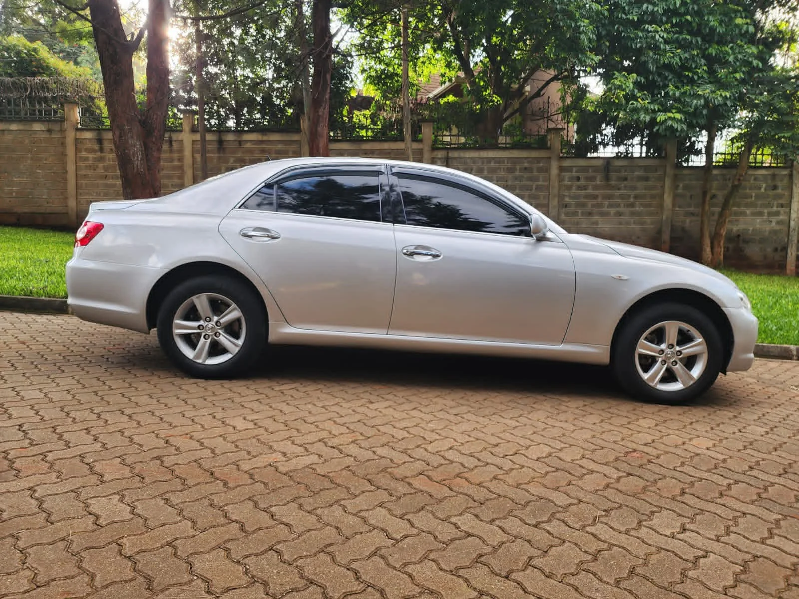 TOYOTA MARK X QUICK SALE 😲. Cars from 150K, 30% Deposit lipa pole pole. Hire purchase installments HP. UpTo 70% financing/finance NO CRB STATUS CHECK Trade in OK