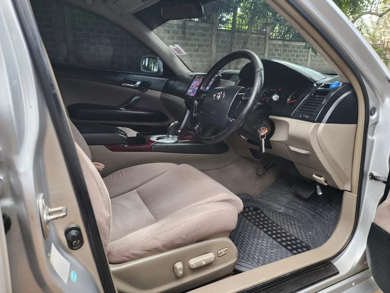 TOYOTA MARK X QUICK SALE 😲. Cars from 150K, 30% Deposit lipa pole pole. Hire purchase installments HP. UpTo 70% financing/finance NO CRB STATUS CHECK Trade in OK