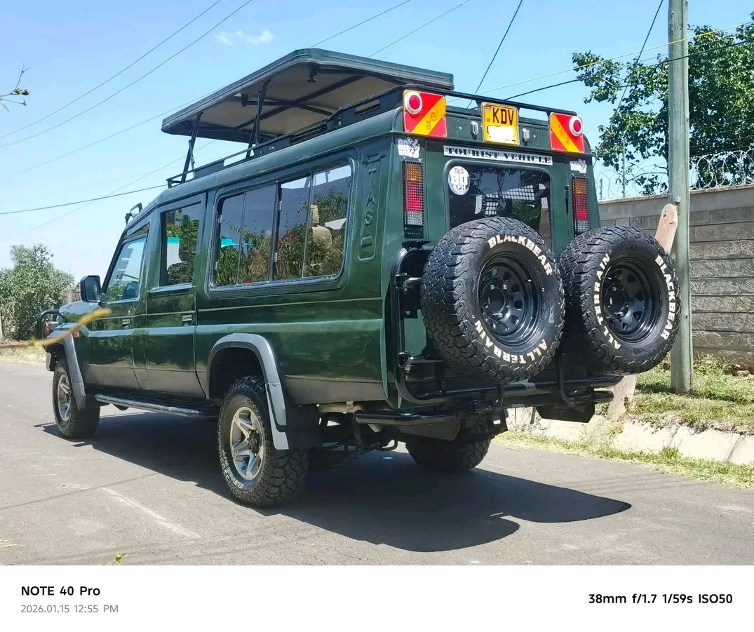 Toyota Land-Cruiser Tour Van Long chassis 😲 💪 Fully Loaded QUICK SALE. Cars from 150K, 30% Deposit lipa pole pole. Hire purchase installments HP Car IMPORT 0% DEPOSIT. UpTo 70% financing/finance NO CRB STATUS CHECK Trade in OK