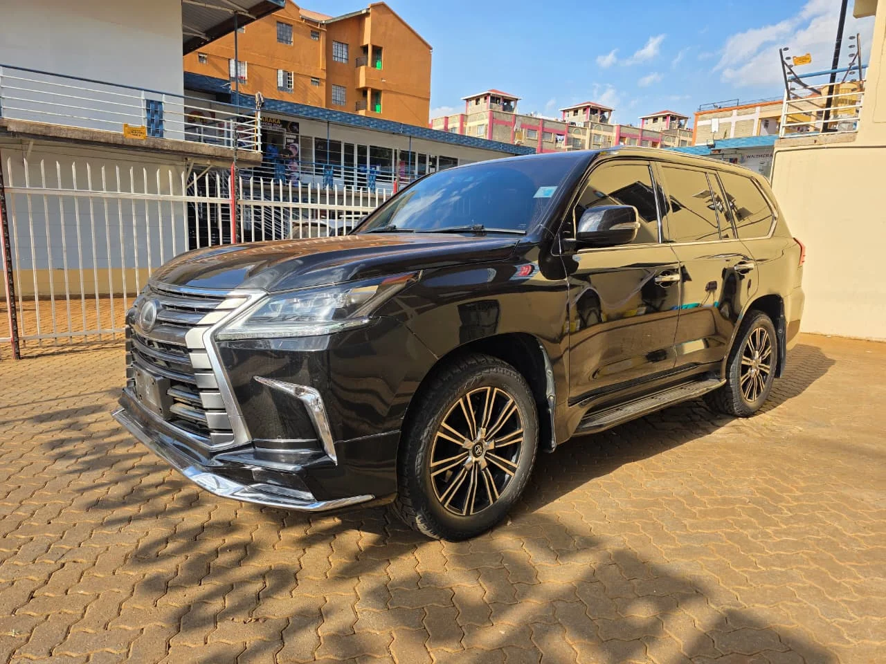 Lexus Lx570 😲 💪 Fully Loaded QUICK SALE. Cars from 150K, 30% Deposit lipa pole pole. Hire purchase installments HP Car IMPORT 0% DEPOSIT. UpTo 70% financing/finance NO CRB STATUS CHECK Trade in OK