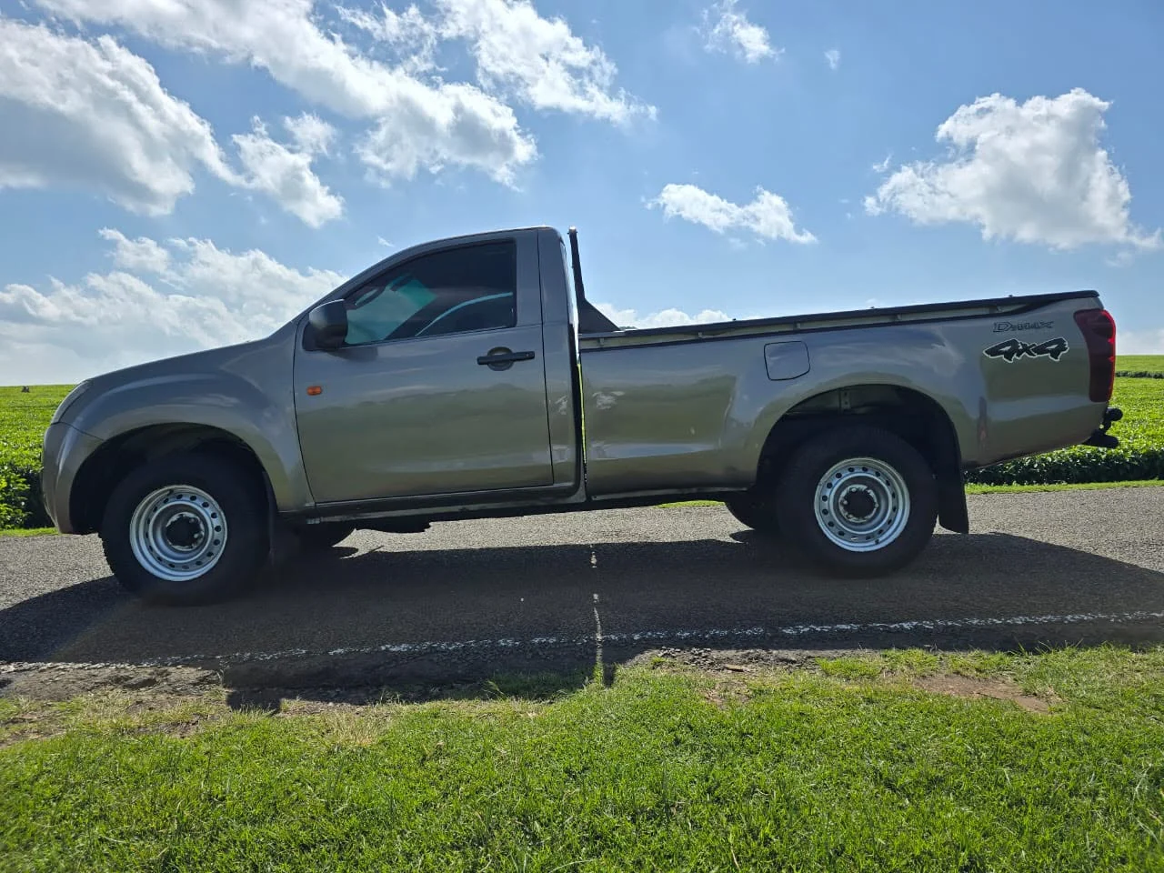 Isuzu D-Max Single Cab Clean 😲 😳 QUICK SALE. Cars from 150K, 30% Deposit lipa pole pole. Hire purchase installments HP Car IMPORT 0% DEPOSIT. UpTo 70% financing/finance NO CRB STATUS CHECK Trade in OK