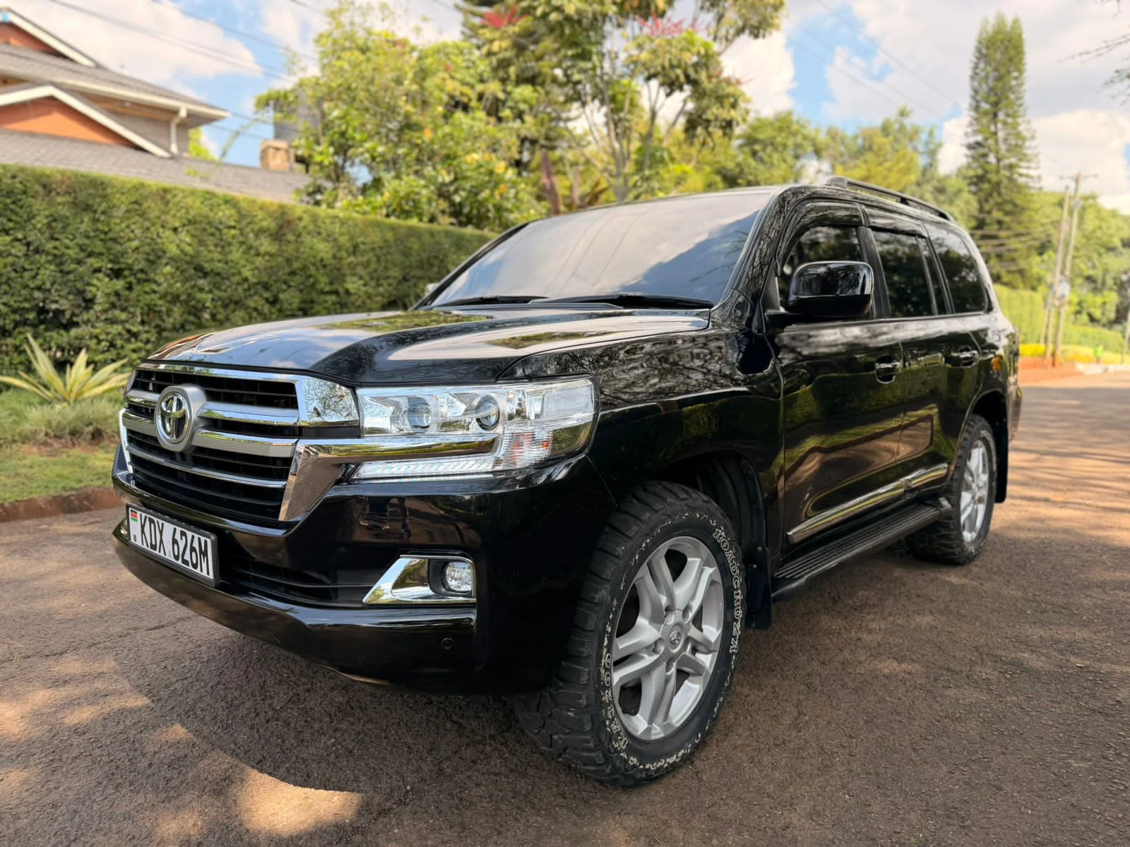 Toyota Land Cruiser V8 Very clean  😲 💪 Fully Loaded QUICK SALE. Cars from 150K, 30% Deposit lipa pole pole. Hire purchase installments HP Car IMPORT 0% DEPOSIT. UpTo 70% financing/finance NO CRB STATUS CHECK Trade in OK