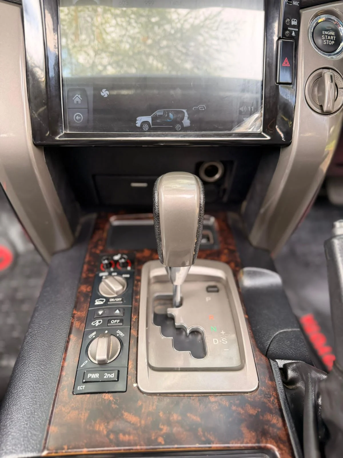 Toyota Land Cruiser V8 Very clean  😲 💪 Fully Loaded QUICK SALE. Cars from 150K, 30% Deposit lipa pole pole. Hire purchase installments HP Car IMPORT 0% DEPOSIT. UpTo 70% financing/finance NO CRB STATUS CHECK Trade in OK
