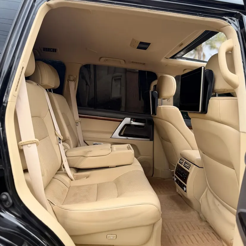 TOYOTA LAND CRUISER V8  ZX Sunroof 😲 💪 Fully Loaded QUICK SALE. Cars from 150K, 30% Deposit lipa pole pole. Hire purchase installments HP Car IMPORT 0% DEPOSIT. UpTo 70% financing/finance NO CRB STATUS CHECK Trade in OK