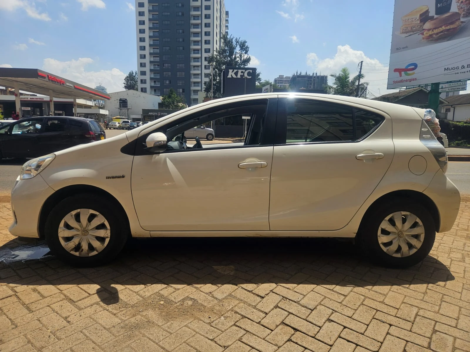 Toyota Aqua Very clean Asian owner QUICK SALE 😲. Cars from 150K, 30% Deposit lipa pole pole. Hire purchase installments HP. UpTo 70% financing/finance NO CRB STATUS CHECK Trade in OK
