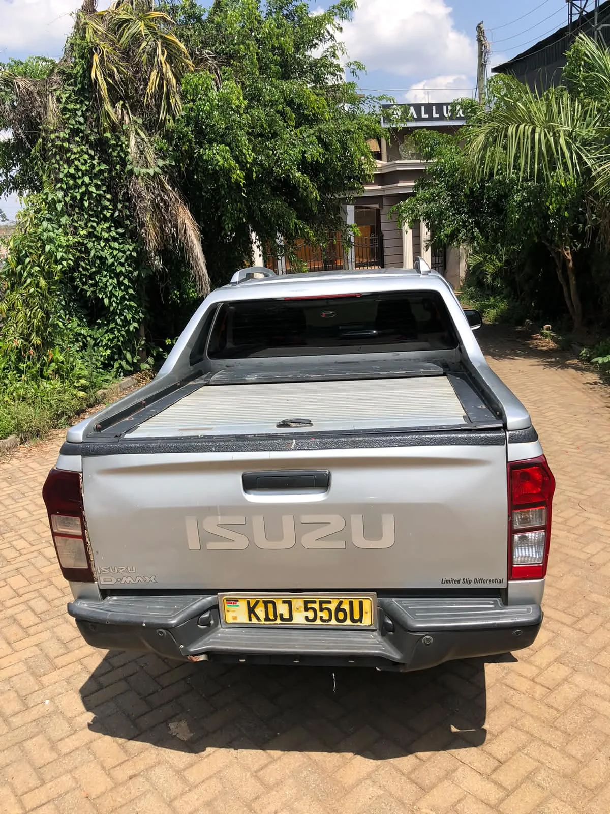 Isuzu D-max Pick up Double Cab local Assembly 2022 New Shape 😲 💪 Fully Loaded QUICK SALE. Cars from 150K, 30% Deposit lipa pole pole. Hire purchase installments HP Car IMPORT 0% DEPOSIT. UpTo 70% financing/finance NO CRB STATUS CHECK Trade in OK