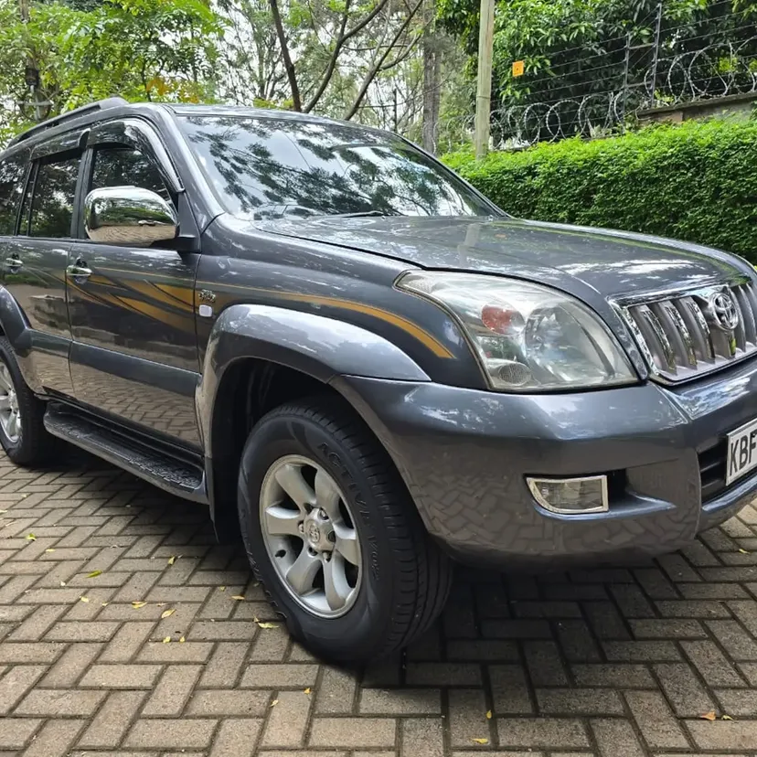 Toyota Land Cruiser Prado j120 DIESEL SUNROOF LEATHER Very clean 😲 💪 Fully Loaded QUICK SALE. Cars from 150K, 30% Deposit lipa pole pole. Hire purchase installments HP Car IMPORT 0% DEPOSIT. UpTo 70% financing/finance NO CRB STATUS CHECK Trade in OK