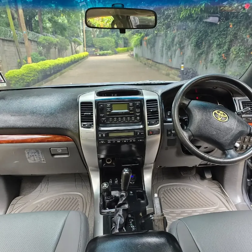 Toyota Land Cruiser Prado j120 DIESEL SUNROOF LEATHER Very clean 😲 💪 Fully Loaded QUICK SALE. Cars from 150K, 30% Deposit lipa pole pole. Hire purchase installments HP Car IMPORT 0% DEPOSIT. UpTo 70% financing/finance NO CRB STATUS CHECK Trade in OK