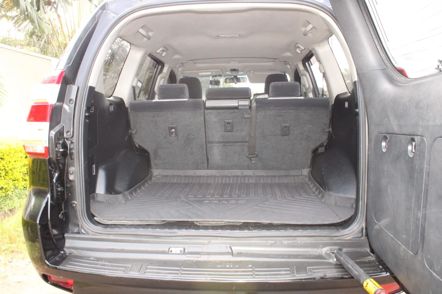 Toyota Land Cruiser Prado with SUNROOF j150 😲 💪 Fully Loaded QUICK SALE. Cars from 150K, 30% Deposit lipa pole pole. Hire purchase installments HP Car IMPORT 0% DEPOSIT. UpTo 70% financing/finance NO CRB STATUS CHECK Trade in OK