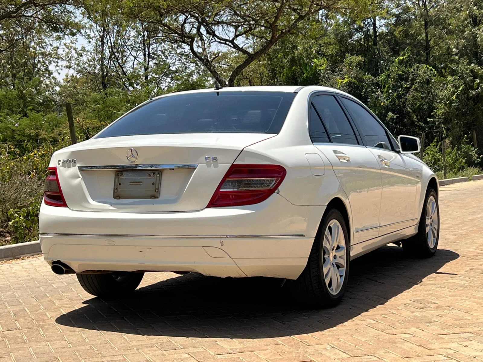 Mercedes Benz c200 2012 1.4M😲. Cars from 150K, 30% Deposit lipa pole pole. Hire purchase installments HP. UpTo 70% financing/finance NO CRB STATUS CHECK Trade in OK