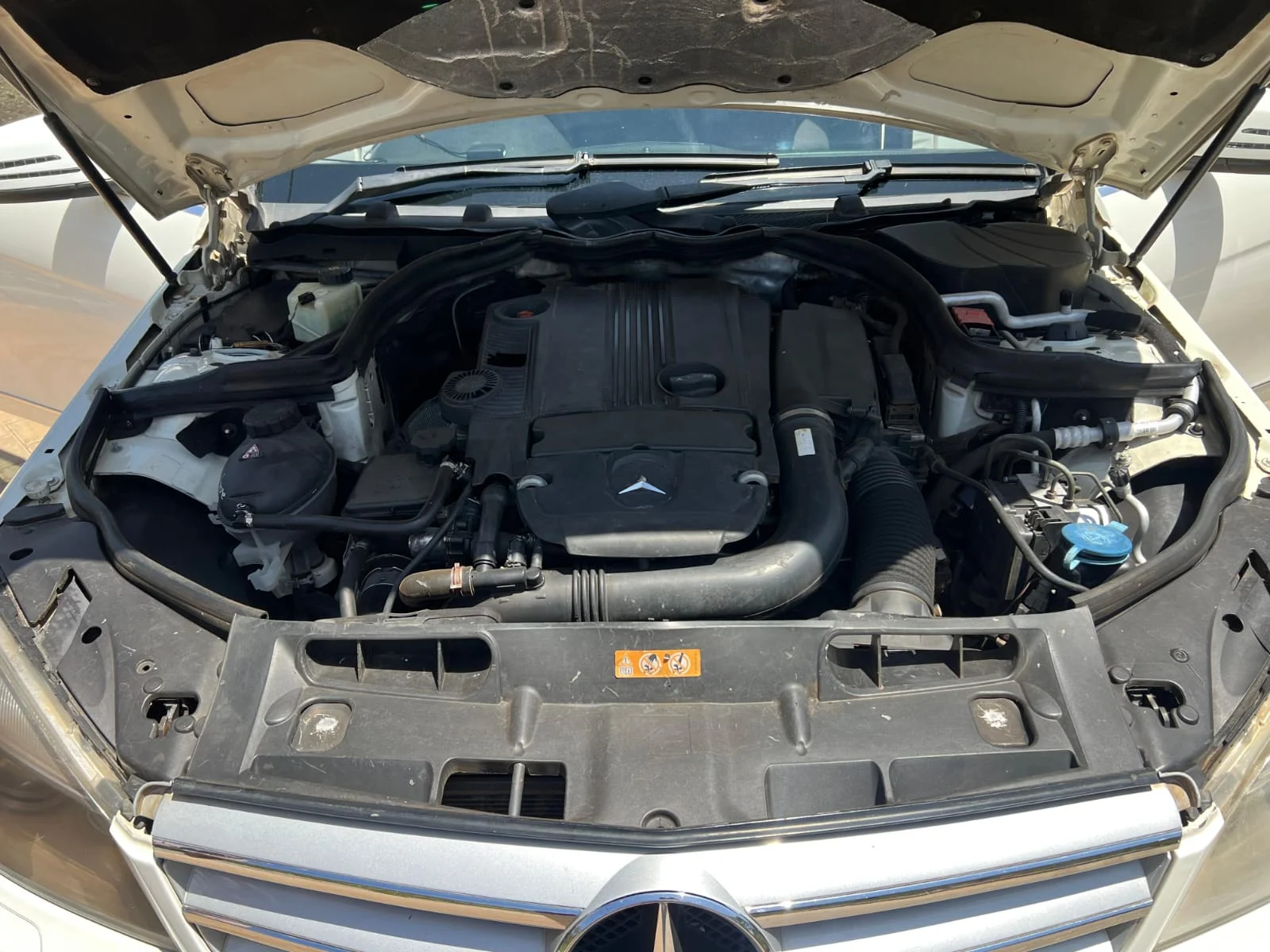 Mercedes Benz c200 2012 1.4M😲. Cars from 150K, 30% Deposit lipa pole pole. Hire purchase installments HP. UpTo 70% financing/finance NO CRB STATUS CHECK Trade in OK