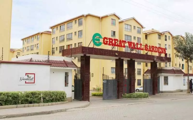 3 bedroom with Dsq 4th Flr 4.8M(Distress negotiable Distress on Sale Apartment For Sale on Sale Athi River with All Amenities like Malls, Schools Swimming Pool etc