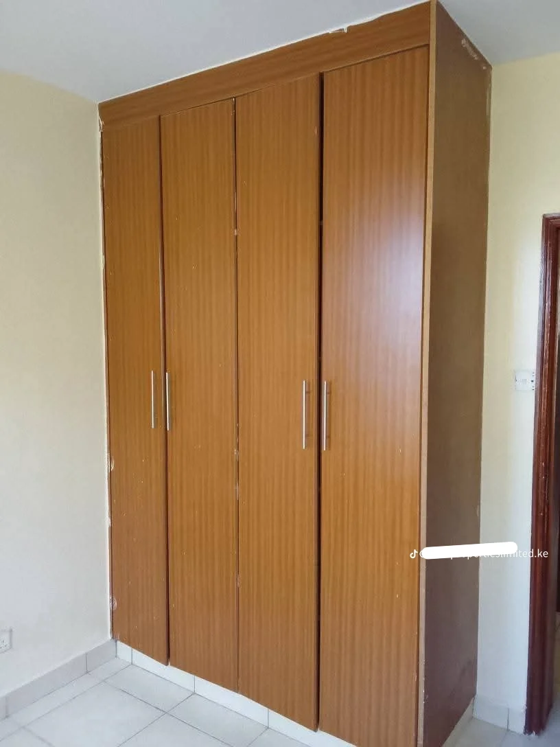 3 bedroom 5th Flr on Distress on Sale Apartment For Sale Ground floor on Sale Athi River with All Amenities like Malls, Schools Swimming Pool etc