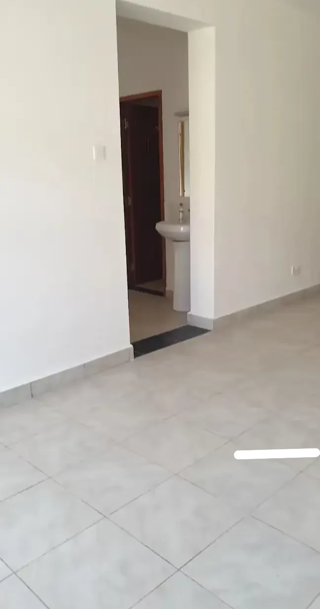 3 Bedroom with Dsq Apartment For Sale Ground floor on Sale Athi River with All Amenities like Malls, Schools Swimming Pool etc