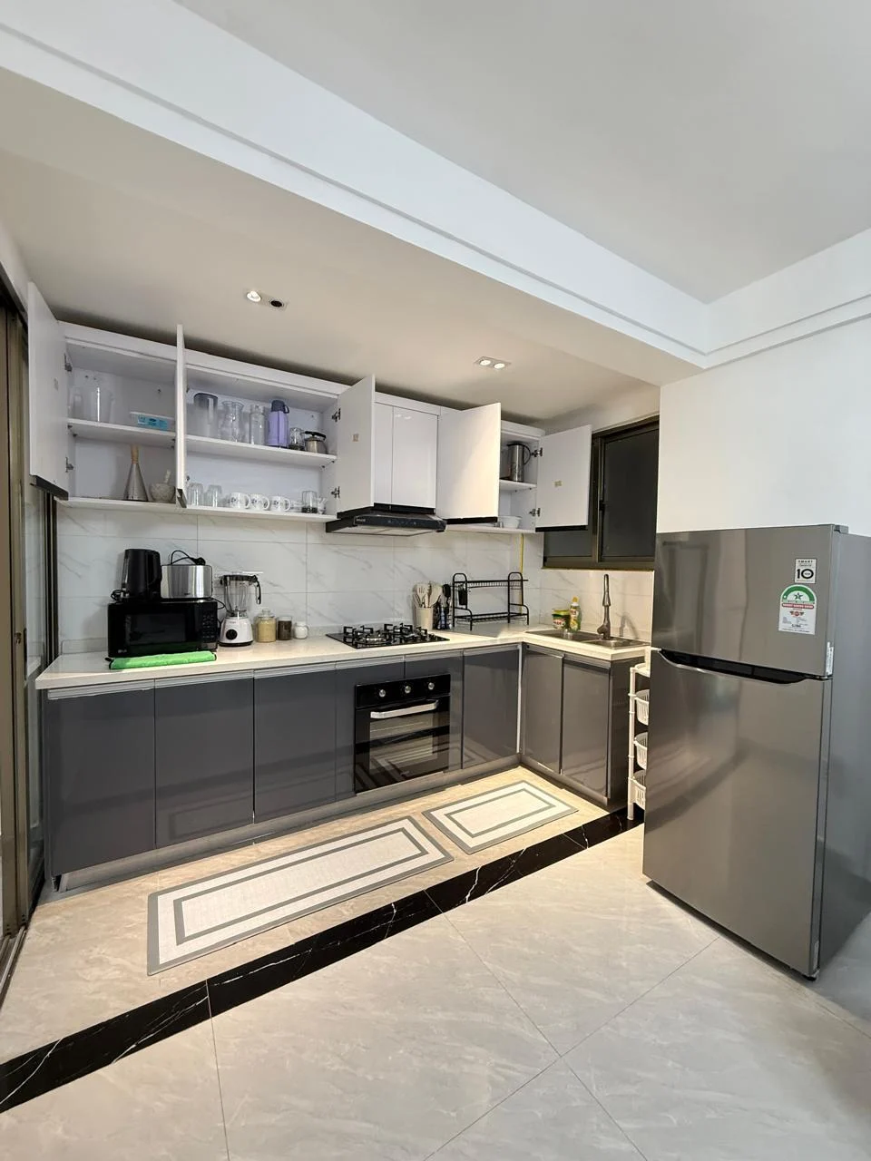 PENTHOUSE: 5 Bedrooms all ensuite with DSQ in Kilimani 0724260188
