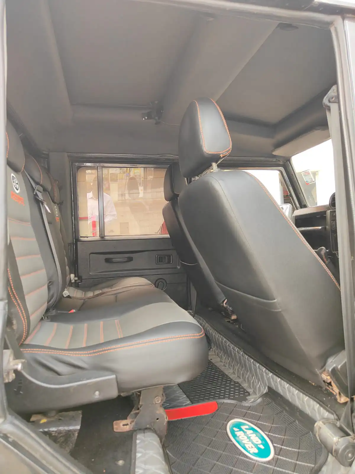 Land Rover Defender PUMA double Sunroof Tour Van 😲 💪 Fully Loaded QUICK SALE. Cars from 150K, 30% Deposit lipa pole pole. Hire purchase installments HP Car IMPORT 0% DEPOSIT. UpTo 70% financing/finance NO CRB STATUS CHECK Trade in OK