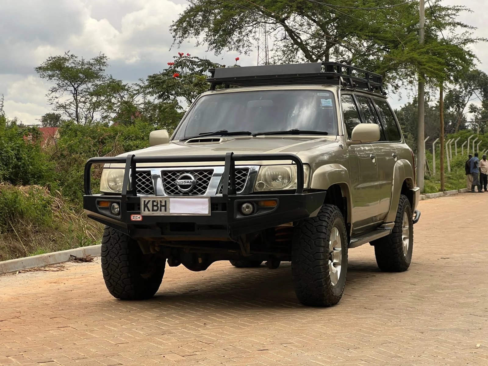 Nissan Patrol Local Assembly Sunroof 😲 💪 Fully Loaded QUICK SALE. Cars from 150K, 30% Deposit lipa pole pole. Hire purchase installments HP Car IMPORT 0% DEPOSIT. UpTo 70% financing/finance NO CRB STATUS CHECK Trade in OK