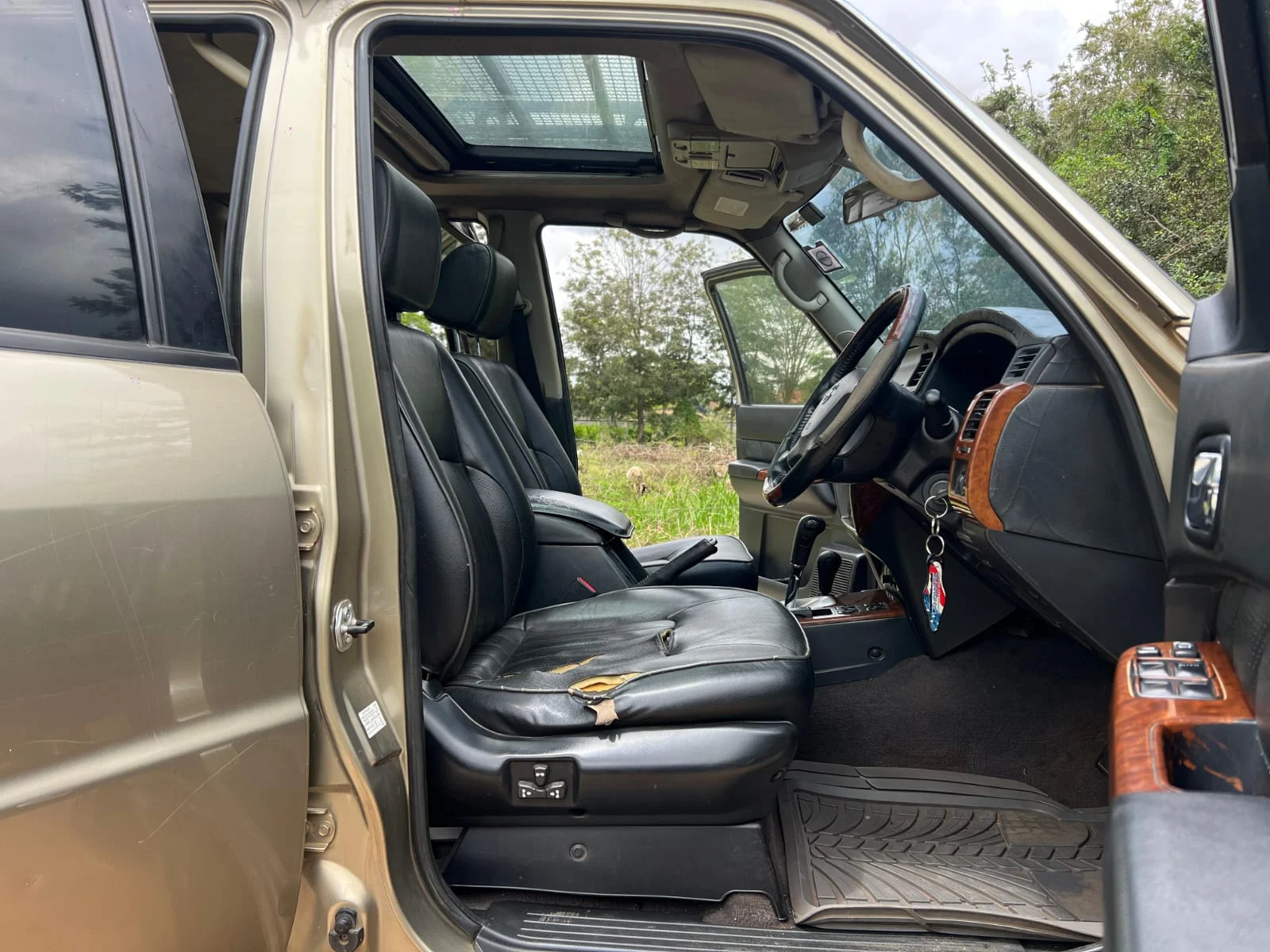 Nissan Patrol Local Assembly Sunroof 😲 💪 Fully Loaded QUICK SALE. Cars from 150K, 30% Deposit lipa pole pole. Hire purchase installments HP Car IMPORT 0% DEPOSIT. UpTo 70% financing/finance NO CRB STATUS CHECK Trade in OK