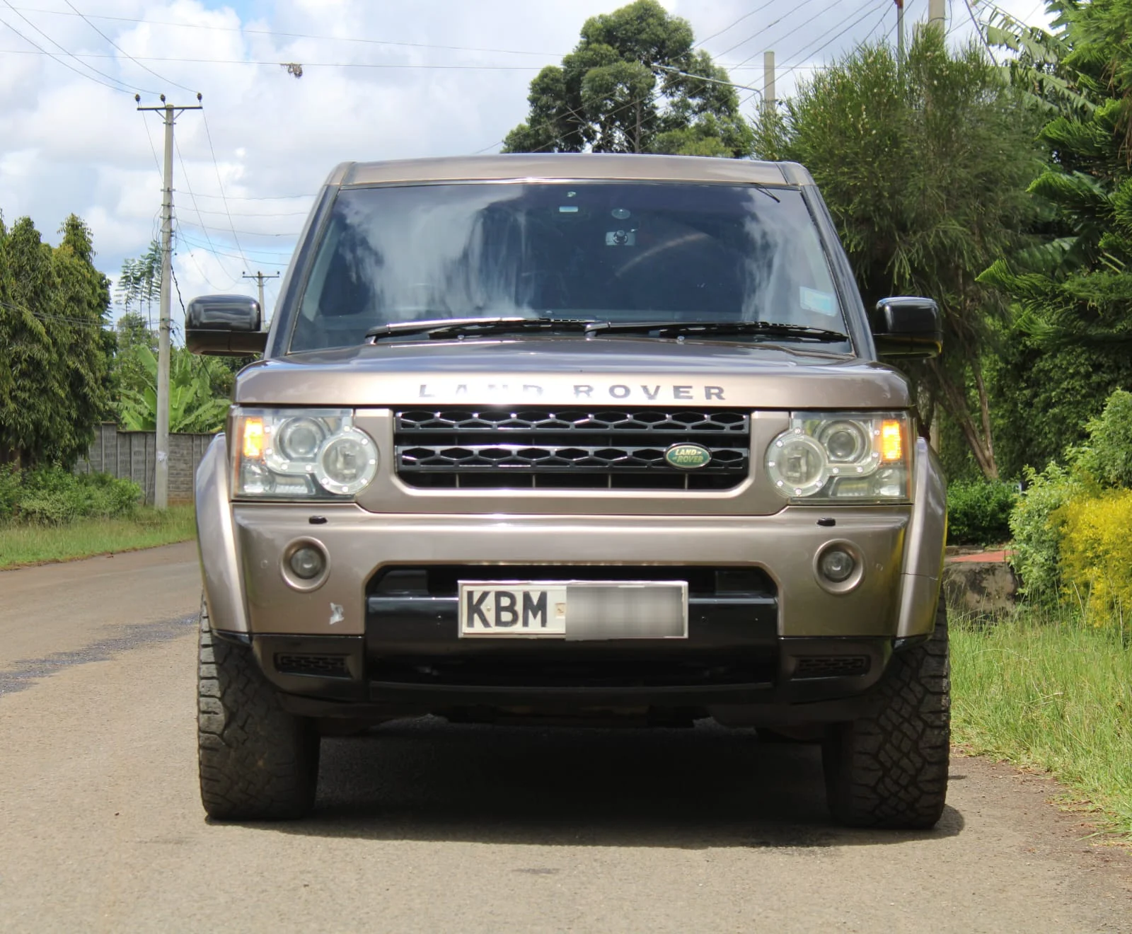 Land Rover Discovery 4 disco 4 Local Assembly  Very clean 😲 💪 Fully Loaded QUICK SALE. Cars from 150K, 30% Deposit lipa pole pole. Hire purchase installments HP Car IMPORT 0% DEPOSIT. UpTo 70% financing/finance NO CRB STATUS CHECK Trade in OK