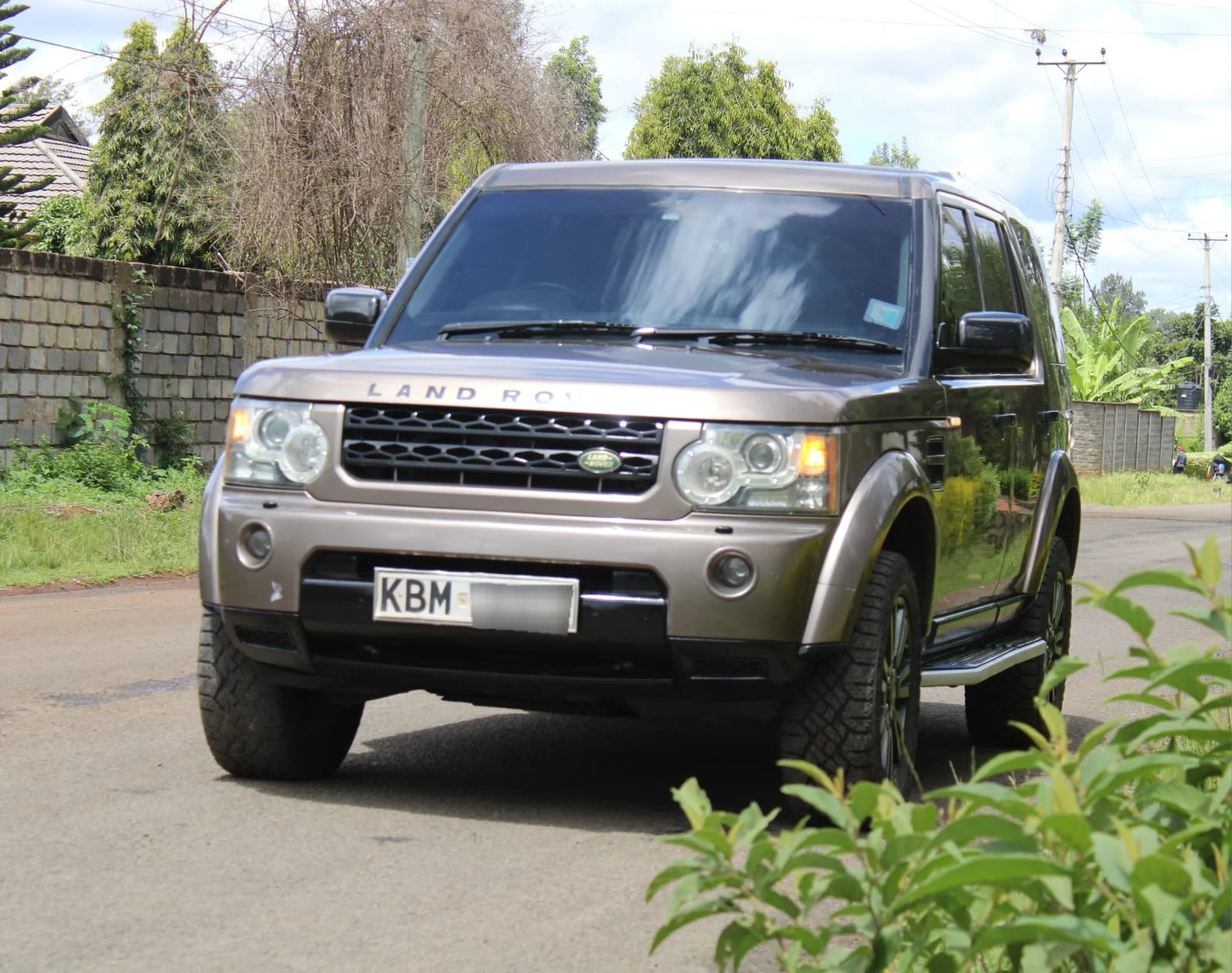 Land Rover Discovery 4 disco 4 Local Assembly  Very clean 😲 💪 Fully Loaded QUICK SALE. Cars from 150K, 30% Deposit lipa pole pole. Hire purchase installments HP Car IMPORT 0% DEPOSIT. UpTo 70% financing/finance NO CRB STATUS CHECK Trade in OK