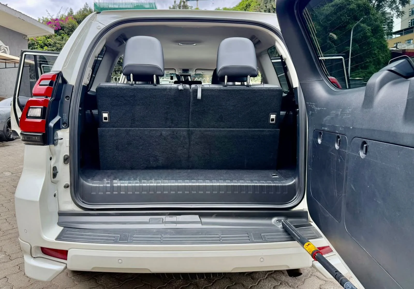 TOYOTA PRADO TZG  New Arrival New Shape 😲 💪 Fully Loaded QUICK SALE. Cars from 150K, 30% Deposit lipa pole pole. Hire purchase installments HP Car IMPORT 0% DEPOSIT. UpTo 70% financing/finance NO CRB STATUS CHECK Trade in OK