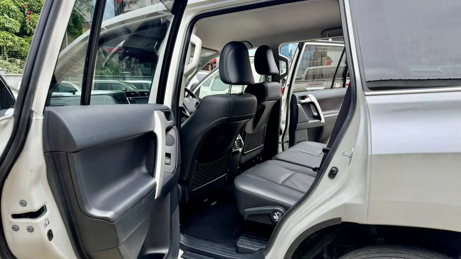 TOYOTA PRADO TZG  New Arrival New Shape 😲 💪 Fully Loaded QUICK SALE. Cars from 150K, 30% Deposit lipa pole pole. Hire purchase installments HP Car IMPORT 0% DEPOSIT. UpTo 70% financing/finance NO CRB STATUS CHECK Trade in OK