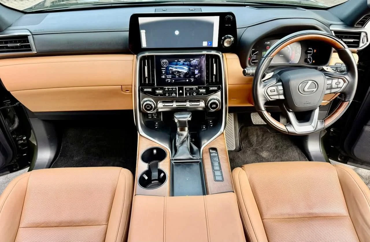 Lexus lX600 New Arrival New Shape 18.5M 😲 💪 Fully Loaded QUICK SALE. Cars from 150K, 30% Deposit lipa pole pole. Hire purchase installments HP. UpTo 70% financing/finance NO CRB STATUS CHECK Trade in OK