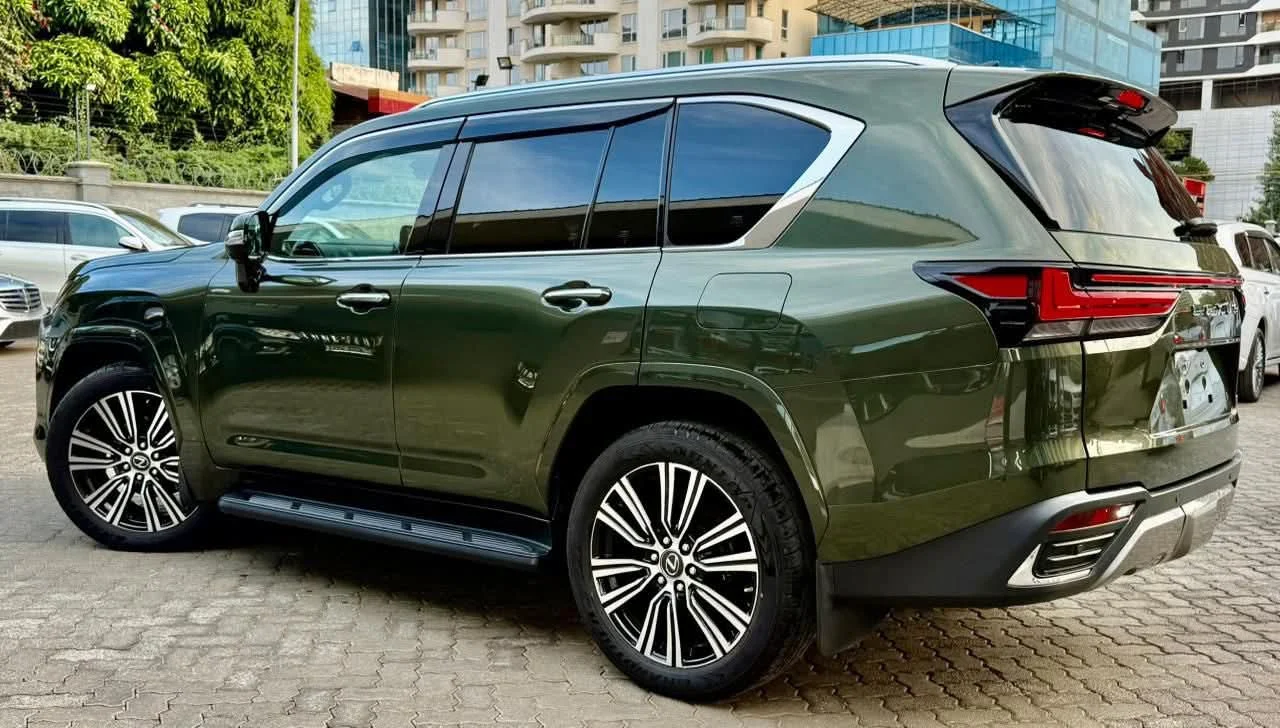 Lexus lX600 New Arrival New Shape 18.5M 😲 💪 Fully Loaded QUICK SALE. Cars from 150K, 30% Deposit lipa pole pole. Hire purchase installments HP. UpTo 70% financing/finance NO CRB STATUS CHECK Trade in OK