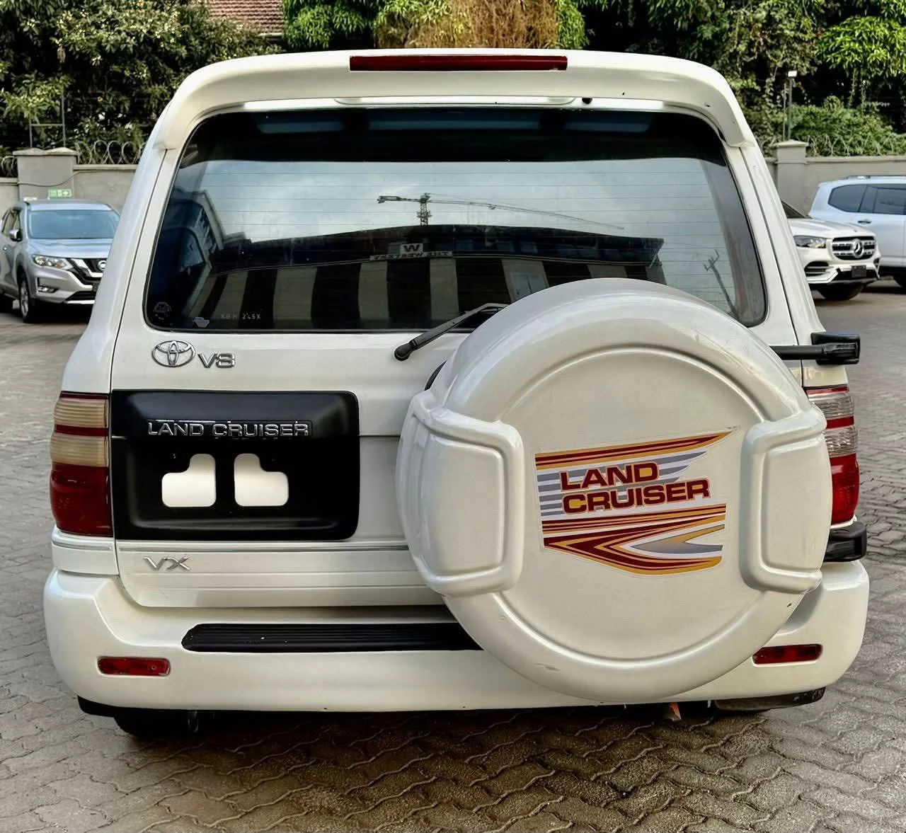 Toyota Land Cruiser 100 series Cygnus sunroof leather Asian Owner 😲 💪 Fully Loaded QUICK SALE. Cars from 150K, 30% Deposit lipa pole pole. Hire purchase installments HP Car IMPORT 0% DEPOSIT. UpTo 70% financing/finance NO CRB STATUS CHECK Trade in OK