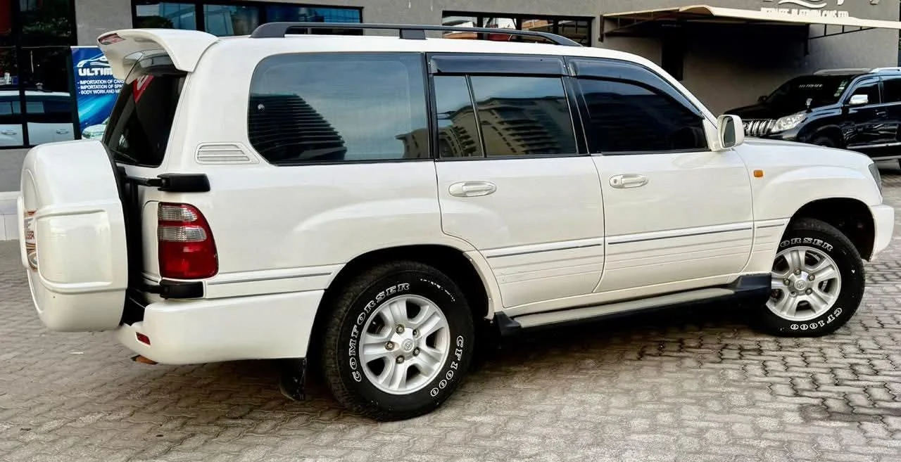 Toyota Land Cruiser 100 series Cygnus sunroof leather Asian Owner 😲 💪 Fully Loaded QUICK SALE. Cars from 150K, 30% Deposit lipa pole pole. Hire purchase installments HP Car IMPORT 0% DEPOSIT. UpTo 70% financing/finance NO CRB STATUS CHECK Trade in OK