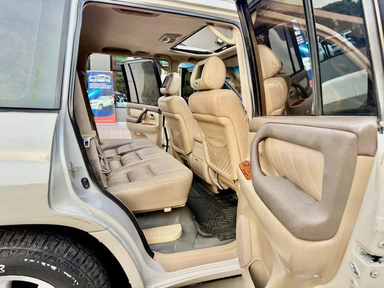 Toyota Land Cruiser 100 series Cygnus sunroof leather Asian Owner 😲 💪 Fully Loaded QUICK SALE. Cars from 150K, 30% Deposit lipa pole pole. Hire purchase installments HP Car IMPORT 0% DEPOSIT. UpTo 70% financing/finance NO CRB STATUS CHECK Trade in OK