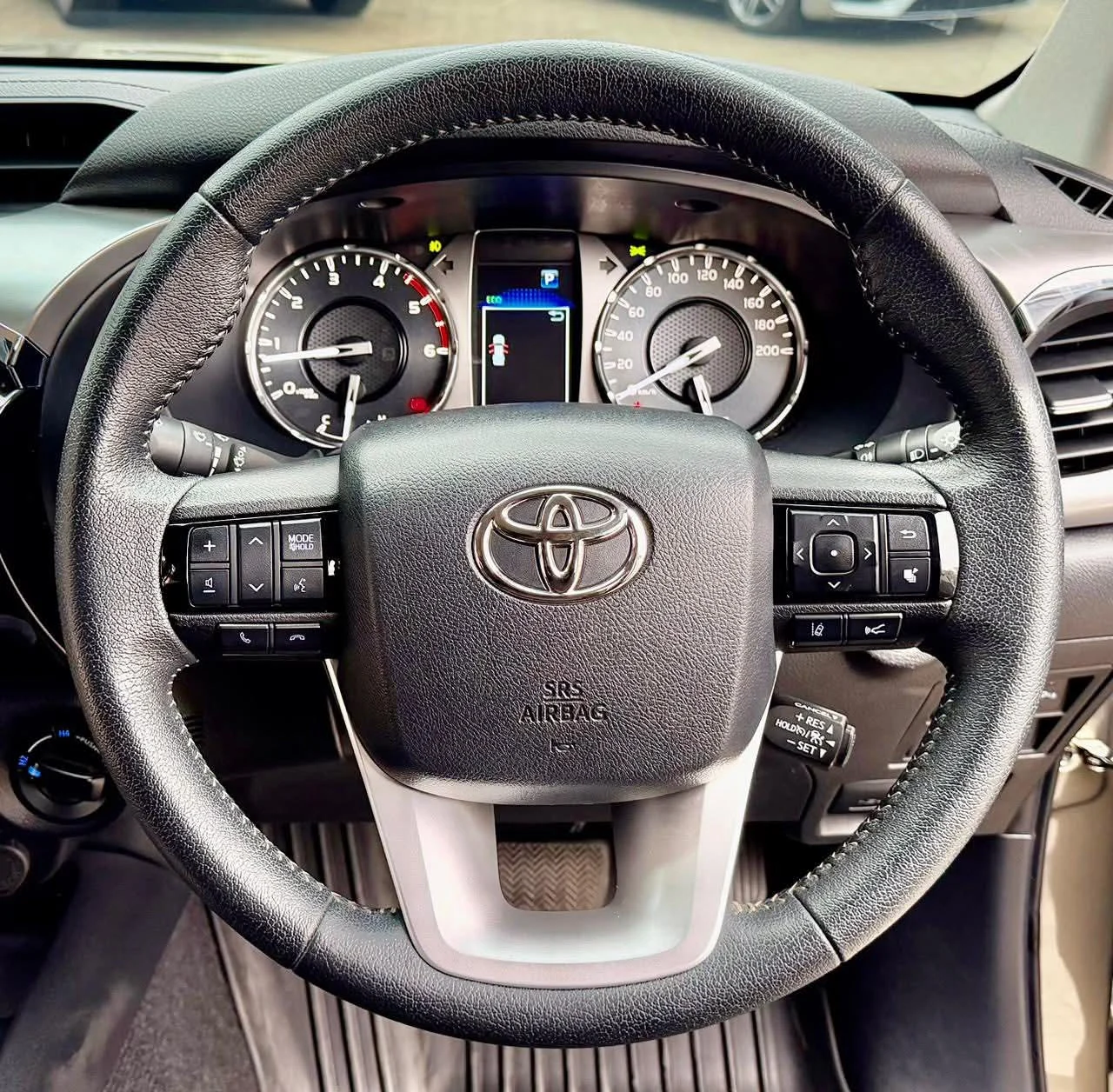 Toyota HILUX NEW SHAPE  New Arrival 😲 💪 Fully Loaded QUICK SALE. Cars from 150K, 30% Toyota HILUX NEW SHAPE  Deposit lipa pole pole. Hire purchase installments HP. UpTo 70% financing/finance NO CRB STATUS CHECK Trade in OK