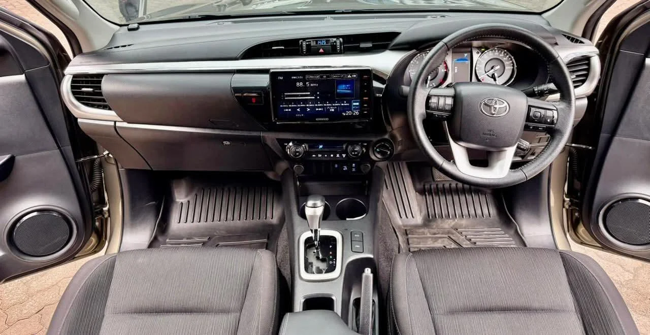 Toyota HILUX NEW SHAPE  New Arrival 😲 💪 Fully Loaded QUICK SALE. Cars from 150K, 30% Toyota HILUX NEW SHAPE  Deposit lipa pole pole. Hire purchase installments HP. UpTo 70% financing/finance NO CRB STATUS CHECK Trade in OK