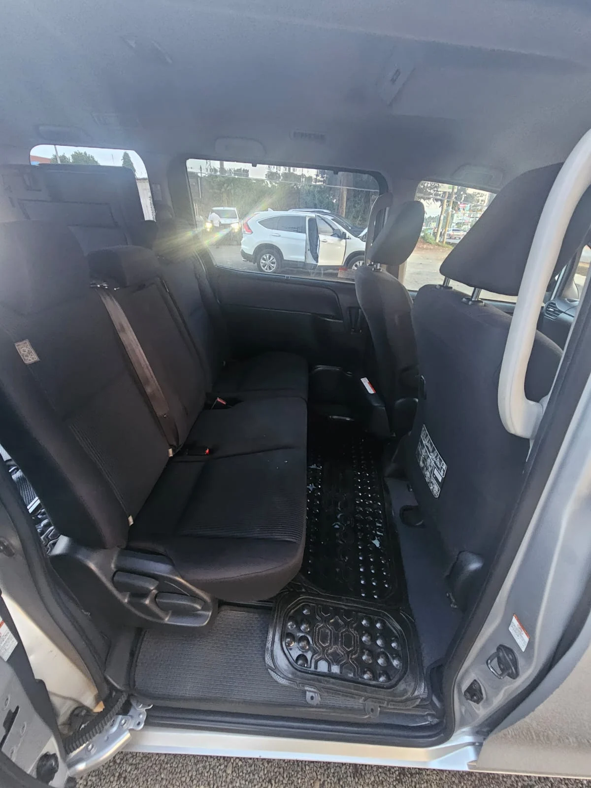 Toyota Voxy  New Shape Van 😲 QUICK SALE. Cars from 150K, 30% Deposit lipa pole pole. Hire purchase installments HP. UpTo 70% financing/finance NO CRB STATUS CHECK Trade in OK