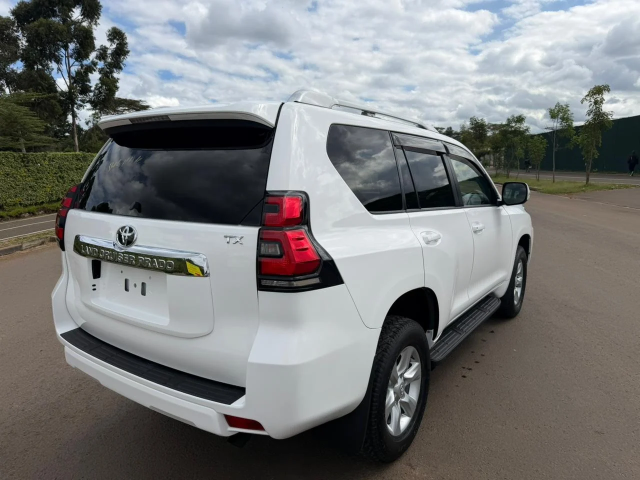 TOYOTA LAND CRUISER Prado j150 DIESEL New Arrival New Shape 😲 💪 Fully Loaded QUICK SALE. Cars from 150K, 30% Deposit lipa pole pole. Hire purchase installments HP Car IMPORT 0% DEPOSIT. UpTo 70% financing/finance NO CRB STATUS CHECK Trade in OK