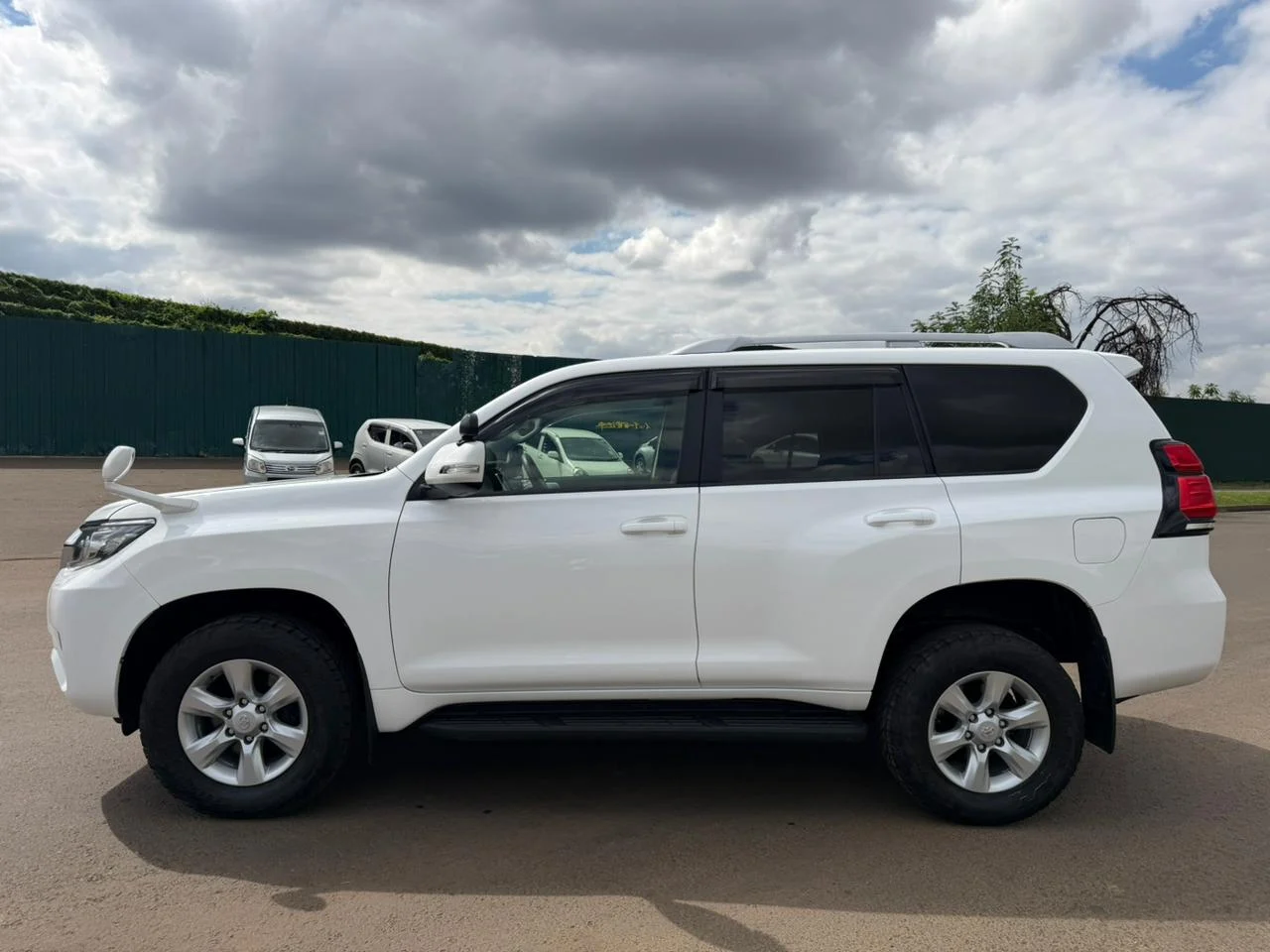 TOYOTA LAND CRUISER Prado j150 DIESEL New Arrival New Shape 😲 💪 Fully Loaded QUICK SALE. Cars from 150K, 30% Deposit lipa pole pole. Hire purchase installments HP Car IMPORT 0% DEPOSIT. UpTo 70% financing/finance NO CRB STATUS CHECK Trade in OK
