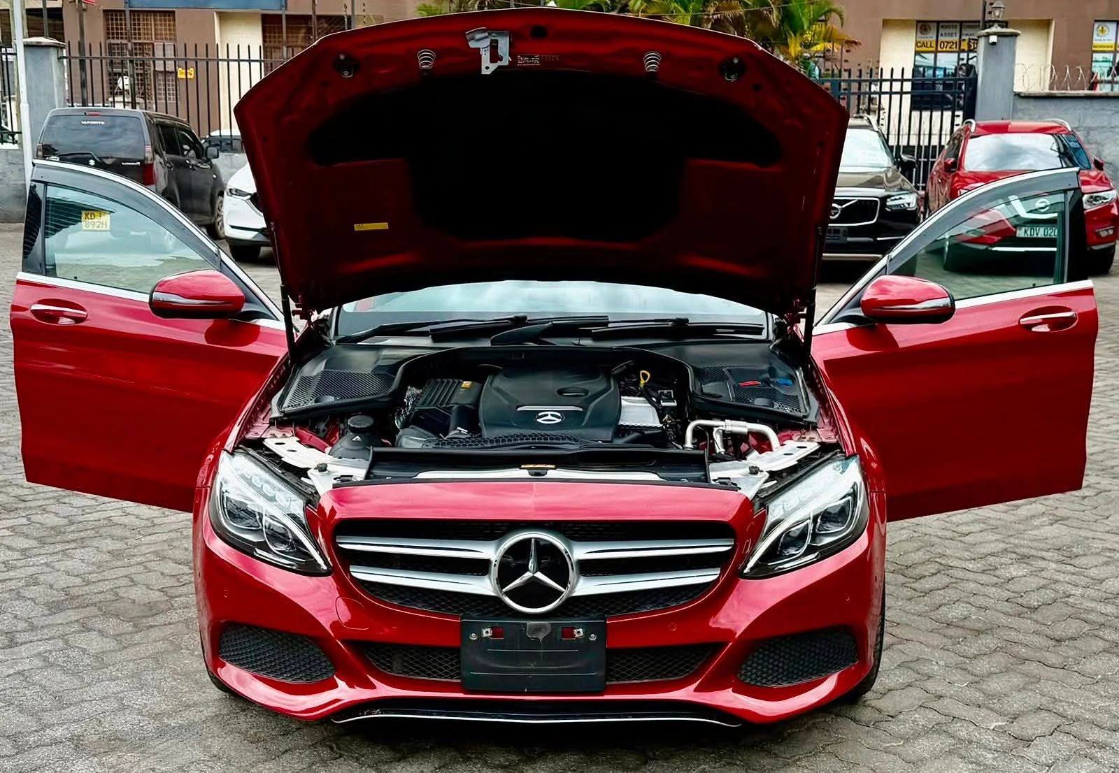 Mercedes Benz c200 New Shape New Arrival 😲. Cars from 150K, 30% Deposit lipa pole pole. Hire purchase installments HP. UpTo 70% financing/finance NO CRB STATUS CHECK Trade in OK