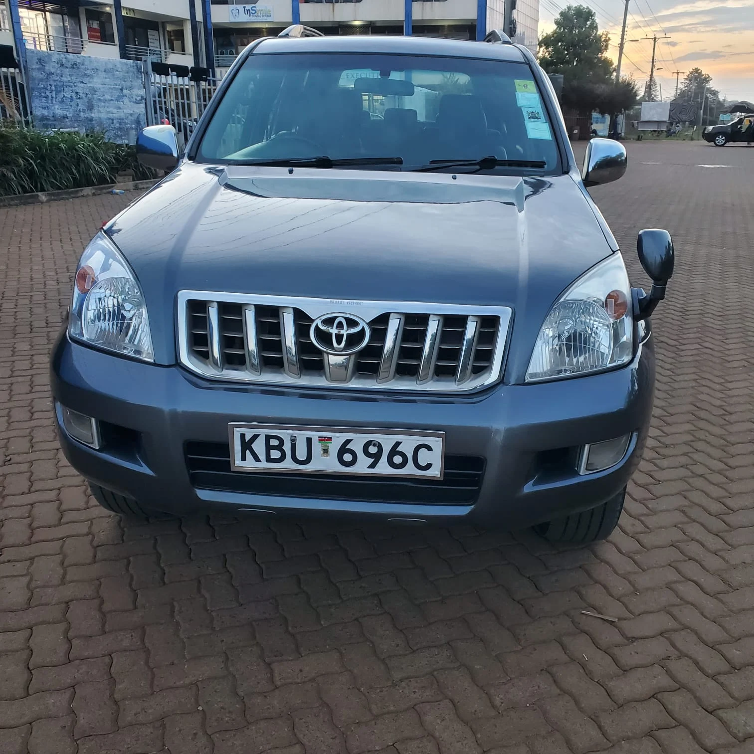 TOYOTA LAND-CRUISER Prado J120 Sunroof Leather Diesel 😲 💪 Fully Loaded QUICK SALE. Cars from 150K, 30% Deposit lipa pole pole. Hire purchase installments HP. UpTo 70% financing/finance NO CRB STATUS CHECK Trade in OK