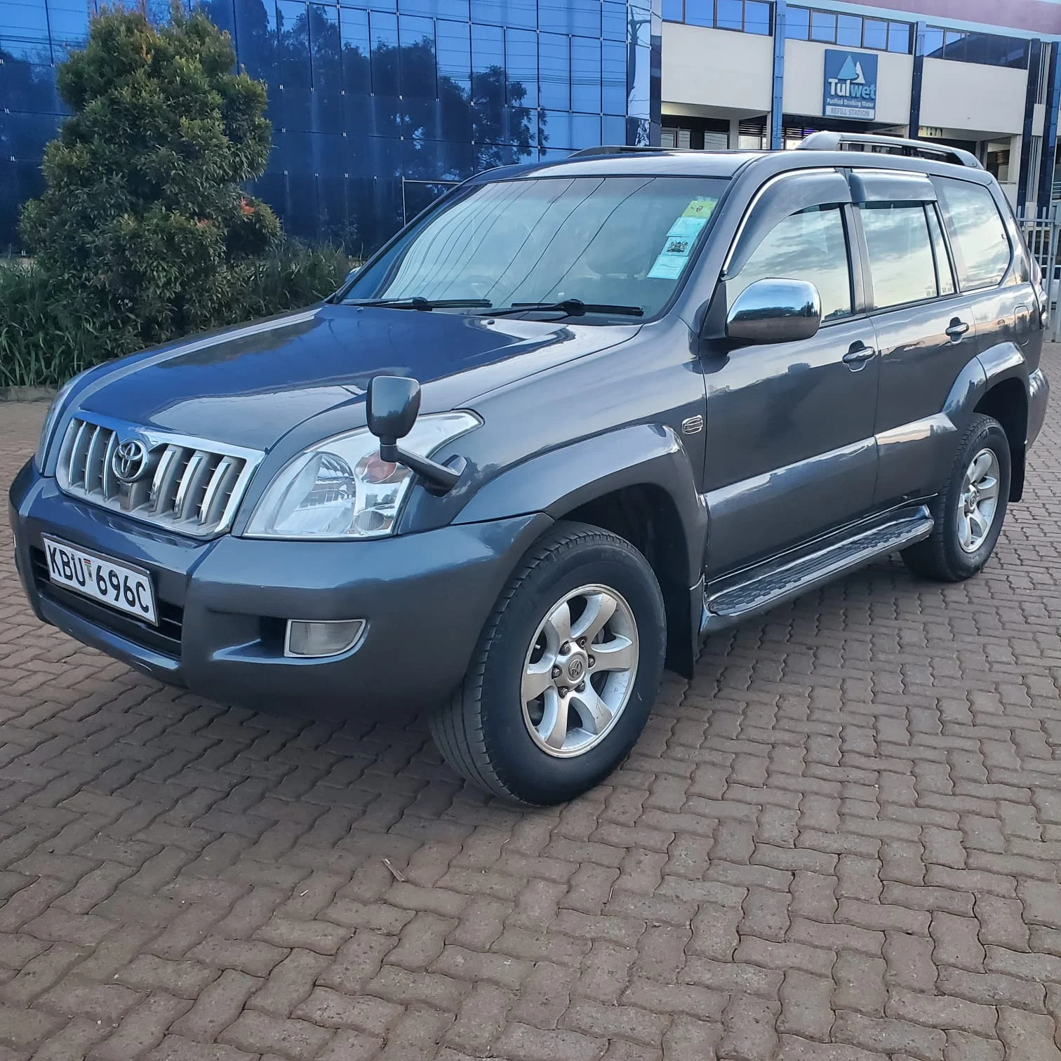 TOYOTA LAND-CRUISER Prado J120 Sunroof Leather Diesel 😲 💪 Fully Loaded QUICK SALE. Cars from 150K, 30% Deposit lipa pole pole. Hire purchase installments HP. UpTo 70% financing/finance NO CRB STATUS CHECK Trade in OK