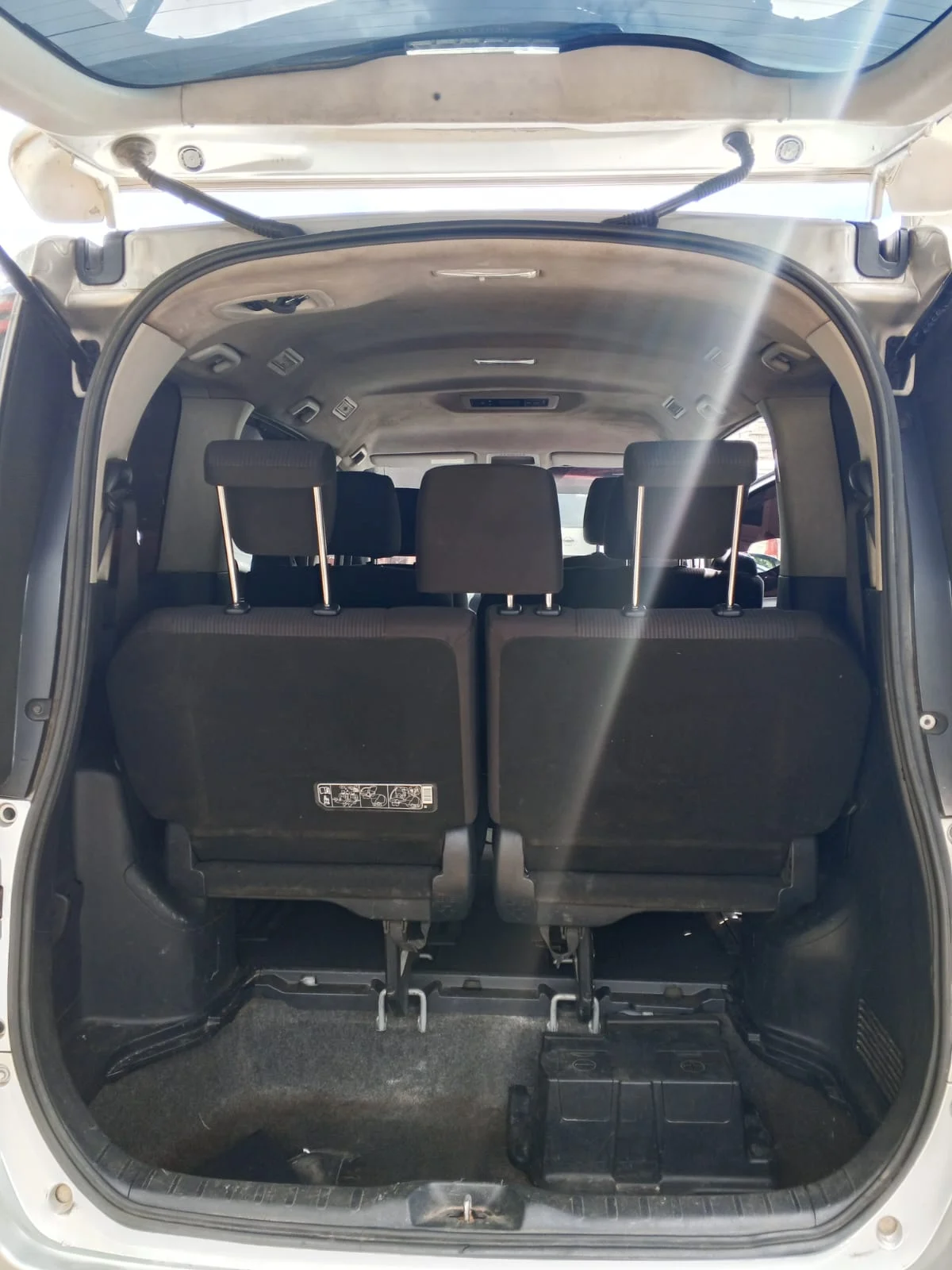 Toyota Noah  New Shape Van New Arrival 😲 QUICK SALE. Cars from 150K, 30% Deposit lipa pole pole. Hire purchase installments HP. UpTo 70% financing/finance NO CRB STATUS CHECK Trade in OK