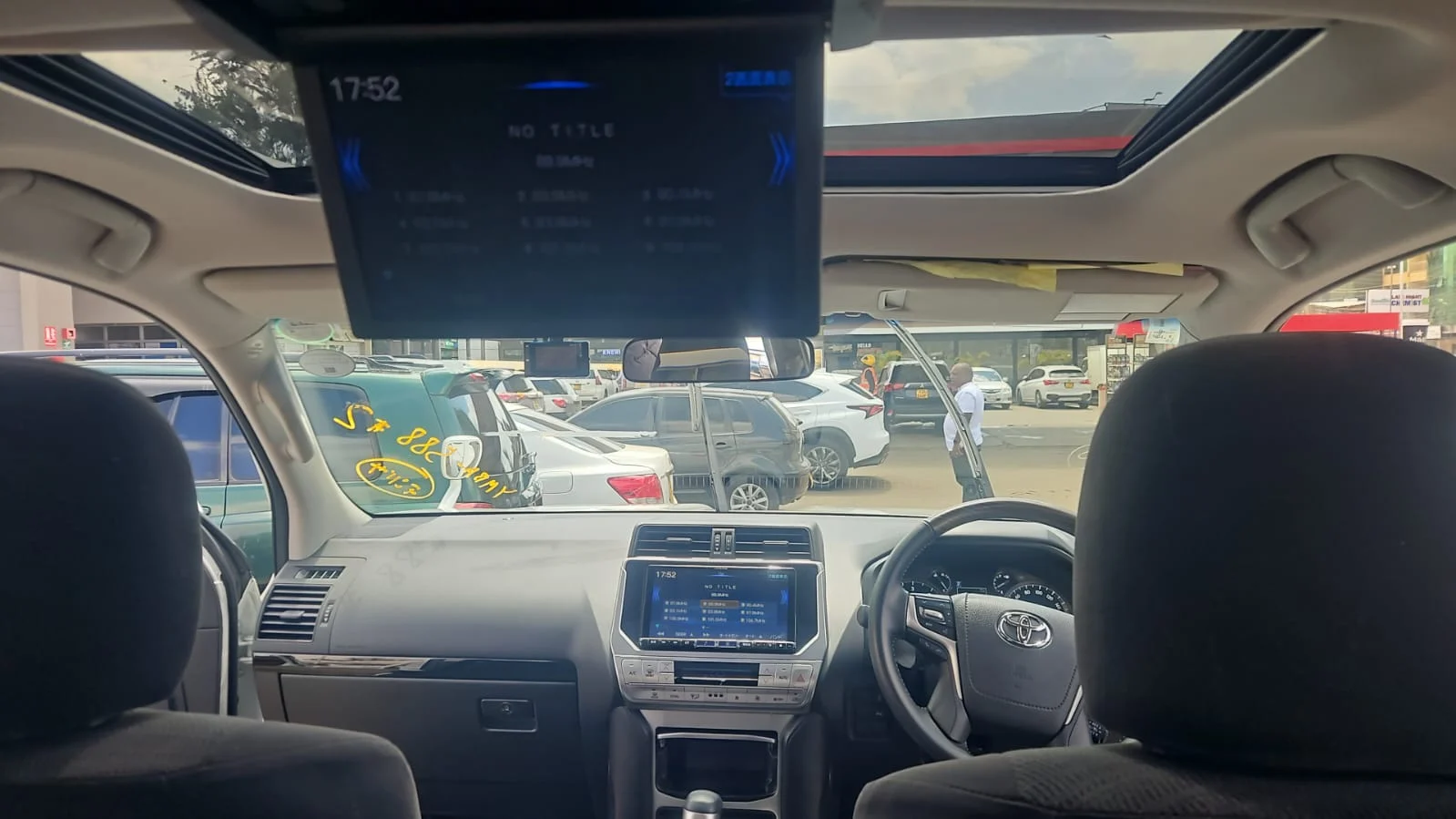 TOYOTA LAND-CRUISER 29,000km mileage Prado j150 Sunroof Leather Diesel New Arrival New Shape 😲 💪 Fully Loaded QUICK SALE. Cars from 150K, 30% Deposit lipa pole pole. Hire purchase installments HP. UpTo 70% financing/finance NO CRB STATUS CHECK Trade in OK