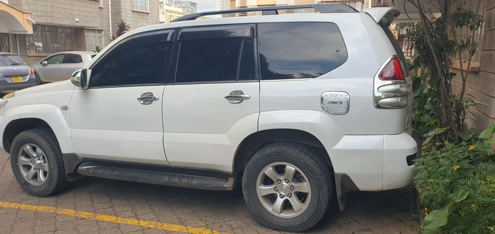 TOYOTA LAND-CRUISER Prado j120  2009 1.68M ONLY Nego Very clean  😲 💪 Fully Loaded QUICK SALE. Cars from 150K, 30% Deposit lipa pole pole. Hire purchase installments HP. UpTo 70% financing/finance NO CRB STATUS CHECK Trade in OK
