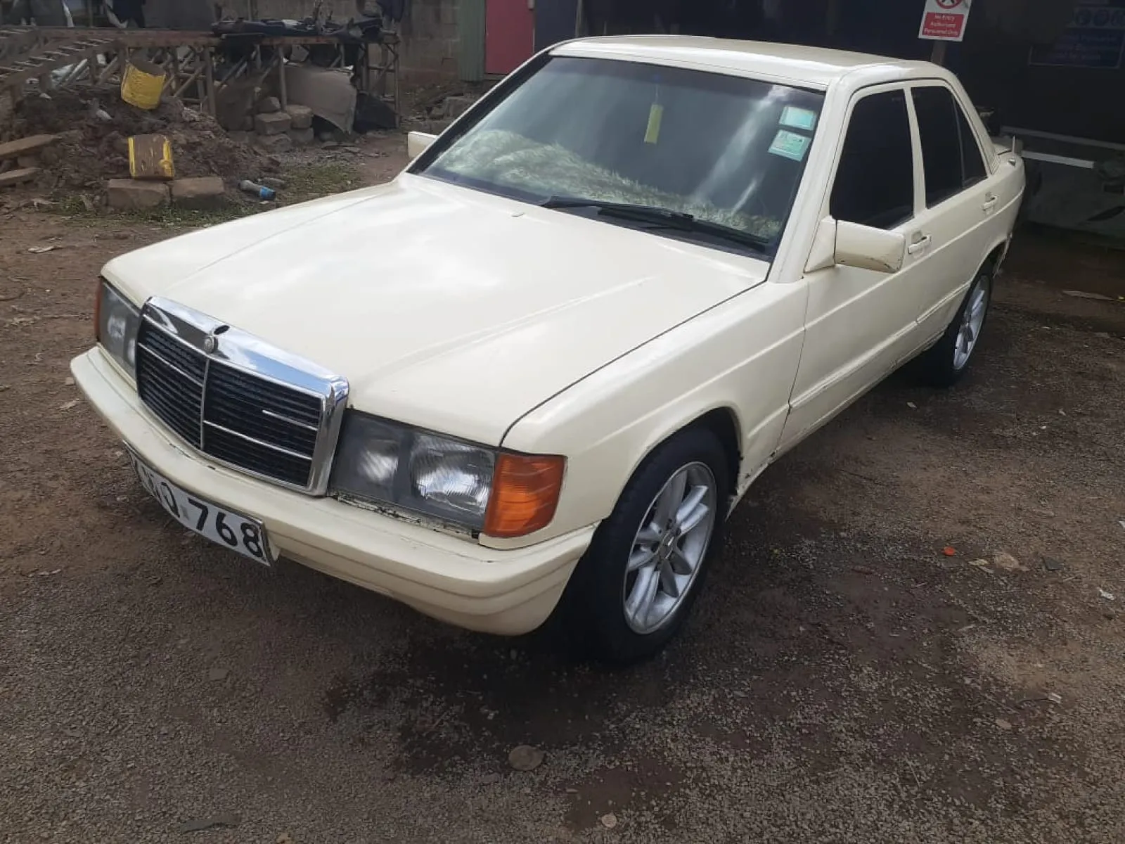 Mercedes Benz 190E Classic 200k ONLY as Free