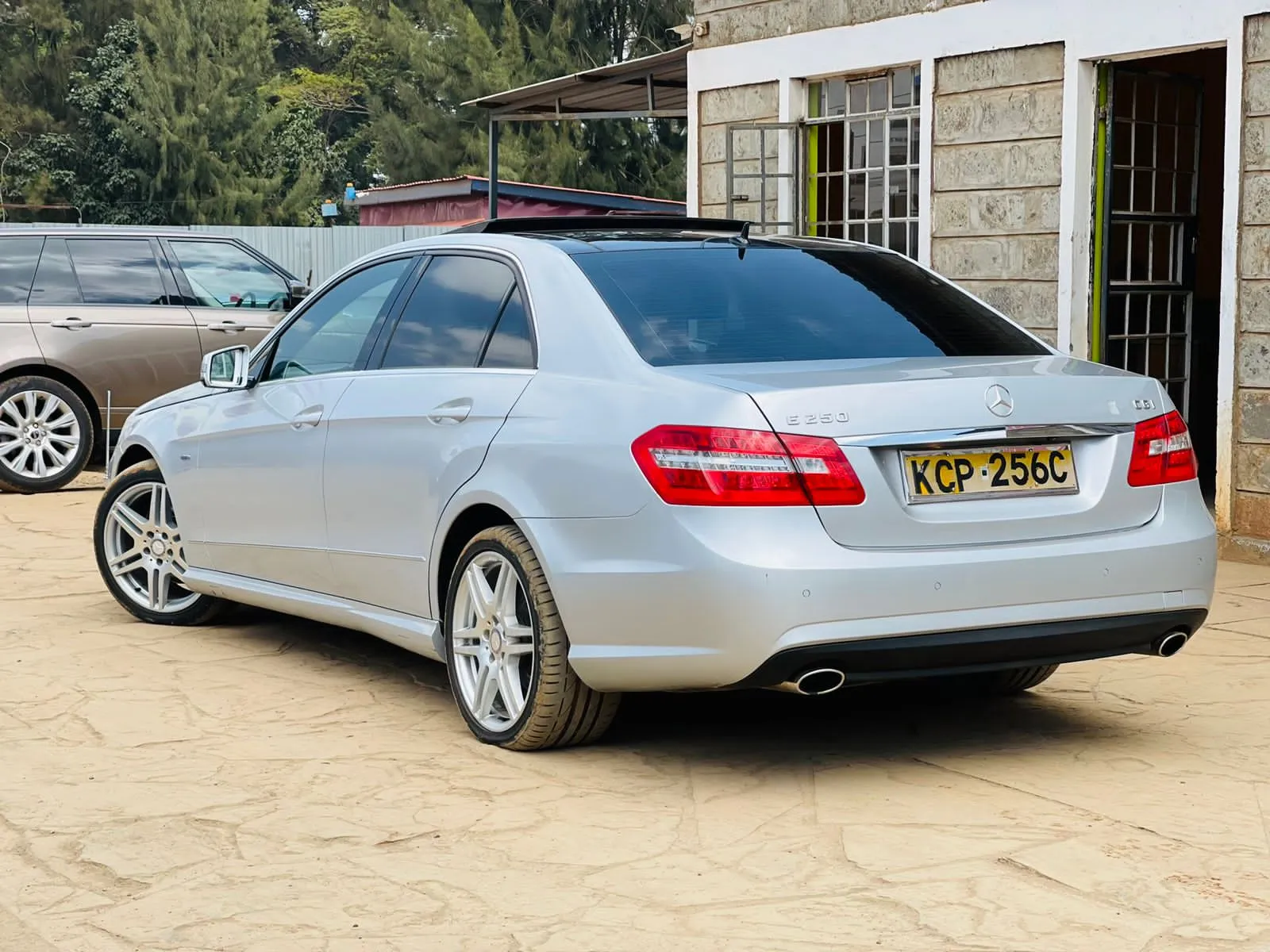 Cars Cars For Sale/Vehicles Saloon/Sedan-Mercedes Benz E250 CGI fully loaded as New Pay 30% 70% in 60 months Wow
