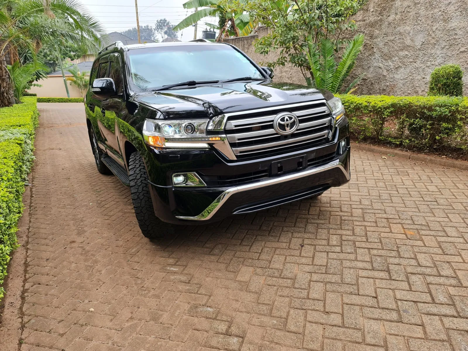 Cars Cars For Sale/Vehicles-Toyota Land cruiser V8 2009 as New Hot Deal pay 20% 7